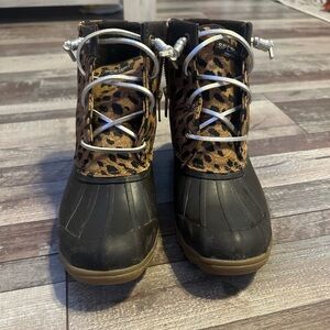 Women’s 6.5 Sperry shoes